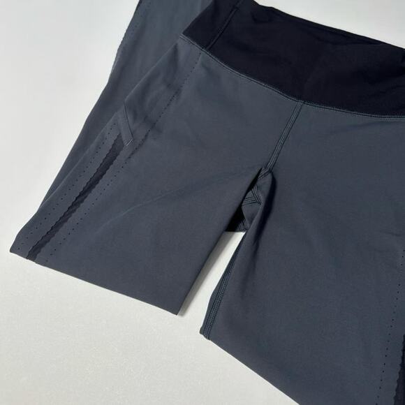 Lululemon Smooth Stride Tight - Picture 5 of 7